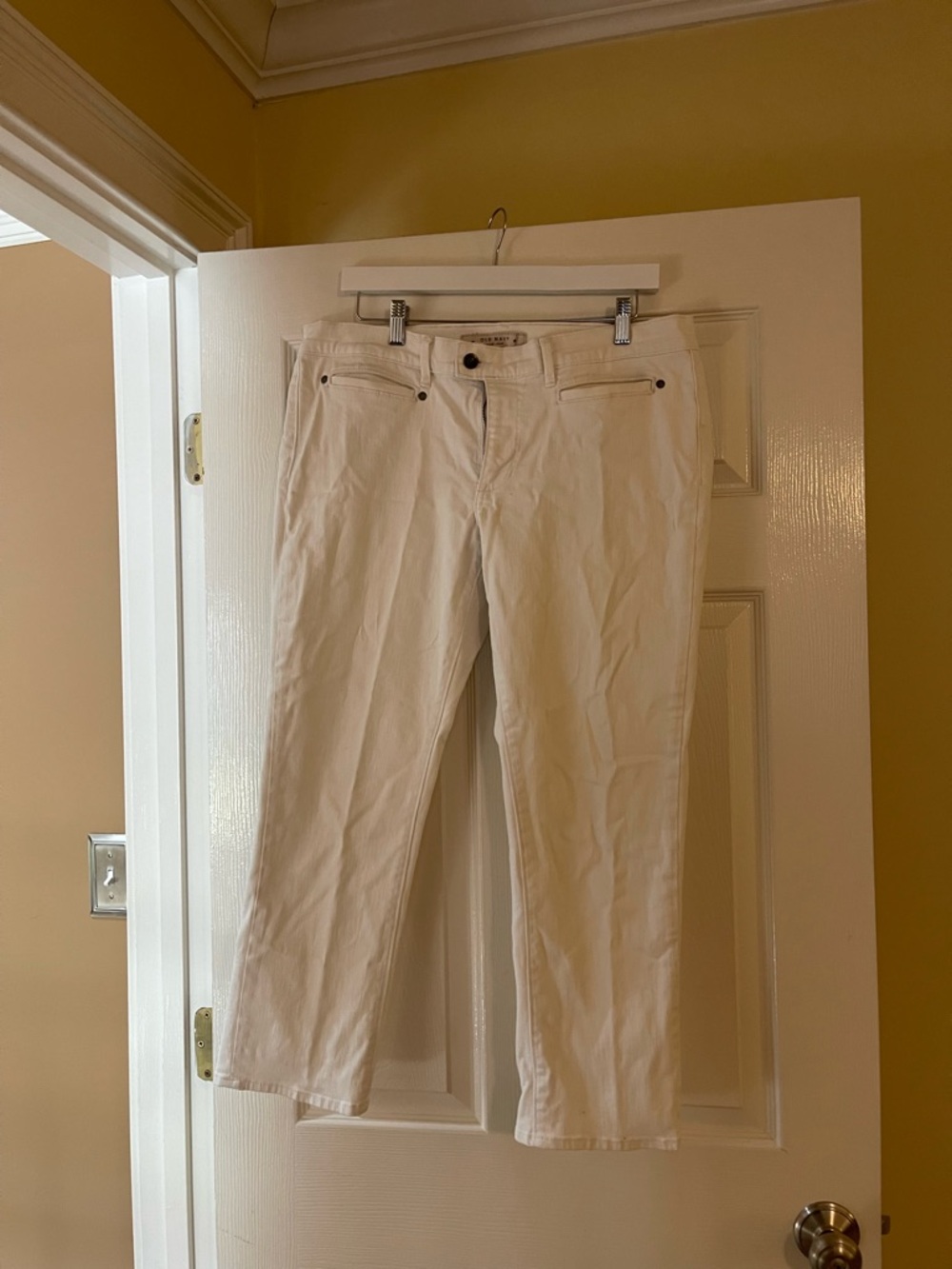 Old Navy Women's White Cropped Jeans